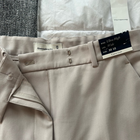 NWT: Abercrombie & Fitch Cream Wide-Leg Trousers - Picture 3 of 7